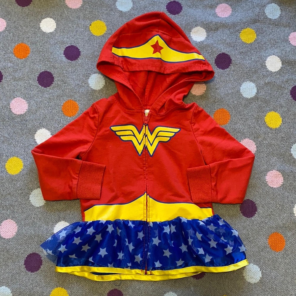 Wonder woman’s girl light sweatshirt